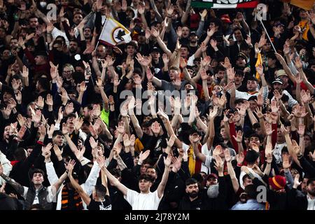 Roma fans during the UEFA Conference League, Semi-finals, 2nd leg football match between AS Roma and Leicester City on May 5, 2022 at Stadio Olimpico in Rome, Italy - Photo: Federico Proietti/DPPI/LiveMedia Stock Photo