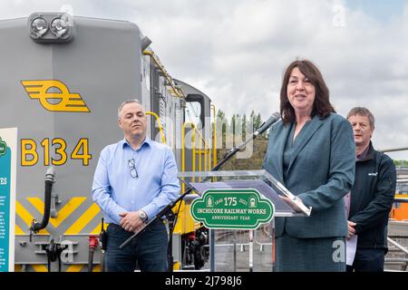 Inchicore, Dublin, Ireland. 7th May, 2022. Irish Rail celebrated the 175th Anniversary of its Inchicore Works today by holding an Open Day for the public. Thousands of people attended from early in the morning, looking around the works at the locomotives, repair shops and rolling stock. The US Ambassador to Ireland, Claire D. Cronin, named locomotive B134, which Irish Rail has donated to the RPSI. Credit: AG News/Alamy Live News. Stock Photo