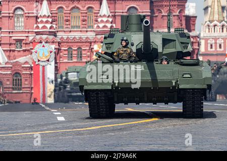Moscow, Russia. 7th May, 2022. T-14 Armata tanks take part in a rehearsal of the Victory Day parade in Moscow, Russia, May 7, 2022. Credit: Bai Xueqi/Xinhua/Alamy Live News Stock Photo