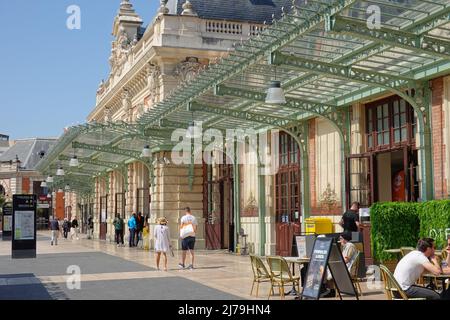Nizza, Bahnhof Gare de Thiers // Nice, Train Station Gare de Thiers Stock Photo