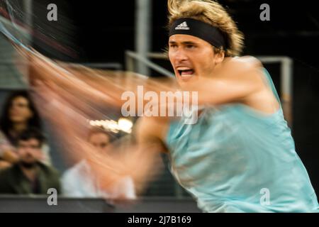 Madrid, Spain. 08th May, 2022. Madrid, . 08 Mai, 2022: ALEXANDER ZVEREV (GER) returns the ball to Stefanos Tsitsipas (GRE) at Day 10 of the Madrid Open 2022. Credit: Matthias Oesterle/Alamy Live News Stock Photo