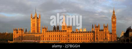 LONDON, UK - MAY 03, 2008: Panorama view of Big Ben and the Houses of Parliament Stock Photo