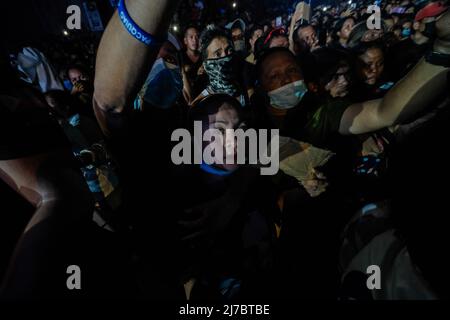 May 6, 2022, Singapore, Singapore, Singapore: Supporters of presidential candidate Senator MANNY PACQUIAO gather during a campaign rally in Cebu City, Philippines, May 6, 2022. (Credit Image: © Maverick Asio/ZUMA Press Wire) Stock Photo