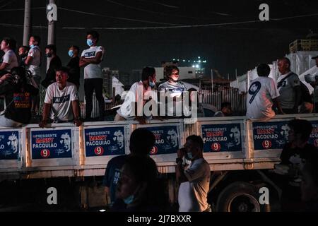 May 6, 2022, Singapore, Singapore, Singapore: Supporters of presidential candidate Senator MANNY PACQUIAO gather during a campaign rally in Cebu City, Philippines, May 6, 2022. (Credit Image: © Maverick Asio/ZUMA Press Wire) Stock Photo