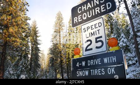 Chains snow tires required sign hi-res stock photography and