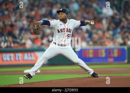 Valdez pitches 1st shutout, Astros blank Tigers 7-0