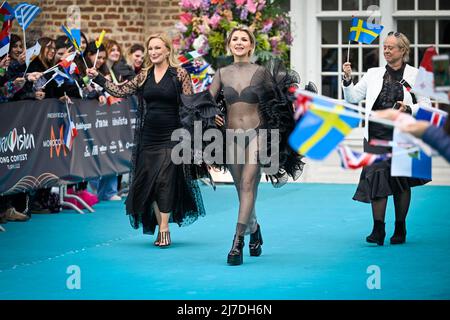Cornelia Jakobs, Sweden, poses on the turquoise carpet during the opening ceremony of the Eurovision Song contest 2022 in Turin.Photo Jessica Gow / TT code 10070 Stock Photo
