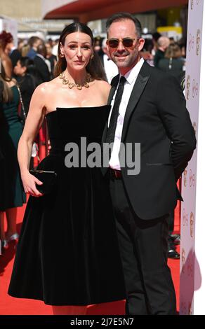 May 8th, 2022, London, UK. Suranne Jones and husband Laurence Akers attending the Virgin Media British Academy Television Awards 2022, Royal Festival Hall, London. Credit: Doug Peters/EMPICS/Alamy Live News Stock Photo