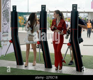 05/08/2022, Miami International Autodrome, Miami, FORMULA 1 CRYPTO.COM MIAMI GRAND PRIX ,in the picture Elena Berri (r) girlfriend of Esteban Ocon (FRA), Alpine F1 Team with Caterina Masetti Zannini, girlfriend of Pierre Gasly (FRA), Scuderia AlphaTauri. Stock Photo