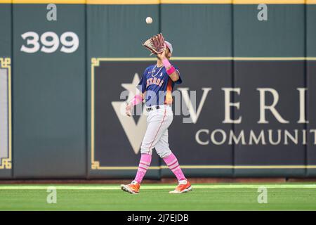 May 30, 2021: Astros first baseman Aledmys Díaz (16) makes a catch