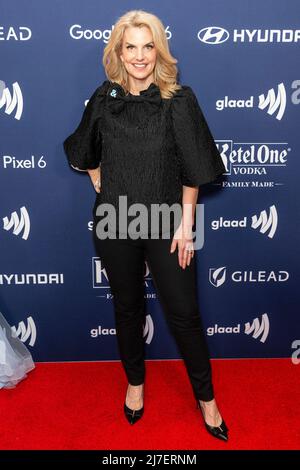 Sarah Kate Ellis attends 33rd Annual GLAAD Media Awards at Hilton Midtown. GLAAD Media Awards honor media for fair, accurate, and inclusive representations of LGBTQ people and issues. (Photo by Lev Radin/Pacific Press) Stock Photo