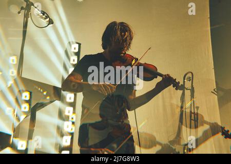 08/05/2022 - Belgian indie pop/rock group BALTHAZAR playing live at Fabrique Milano, Italy Stock Photo