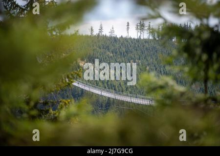 Dolni Morava, Czech Republic. 09th May, 2022. The world's longest suspension footbridge, Sky Bridge 721 in Dolni Morava, Czech Republic, May 9, 2022. Credit: Josef Vostarek/CTK Photo/Alamy Live News Stock Photo