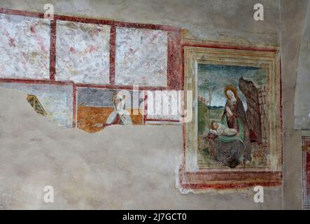 Mezzate di Bagnatica (Bg) ,Italia,chiesa di San Pietro, gli affreschi del XVI secolo Stock Photo