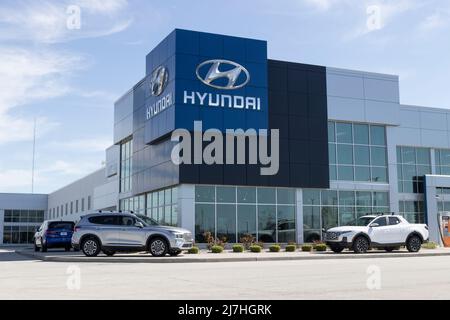 Noblesville - Circa May 2022: Hyundai Motor Company Dealership. Hyundai builds vehicles in South Korea and Montgomery, Alabama. Stock Photo