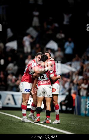 Juan Imhoff and Teddy Baubigny celebrates the try of Max Spring during the rugby European Rugby Champions Cup Quarter-Final match between Racing 92 (R92) and Sale Sharks at the Paris La Defense Arena, in La Defense, France on May 8, 2022. Photo by Julien Poupart/ABACAPRESS.COM Stock Photo