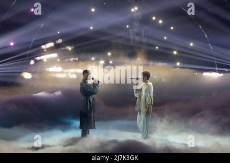 Turin, Italy. 9th May 2022. Italian singer Mahmood and BLANCO on stage of 2022 Turin Eurovision Song Contest Credit: Marco Destefanis/Alamy Live News Stock Photo