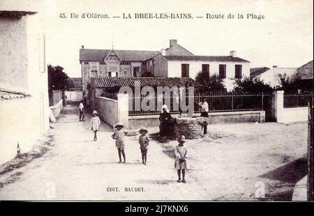 La Brée-les-Bains, Ile d'Oléron Department: 17 - Charente-Maritime Region: Nouvelle-Aquitaine (formerly Poitou-Charentes) Vintage postcard, late 19th - early 20th century Stock Photo