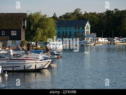 The Norfolk Broads at Wroxham on the River Bure, Wroxham, Norfolk, England, UK Stock Photo