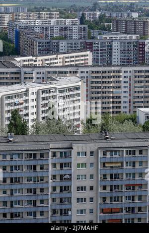 Berlin, Germany. 10th May, 2022. View from the Skywalk Marzahner Promenade on residential buildings in the district Marzahn. Credit: Carsten Koall/dpa/Alamy Live News Stock Photo