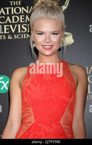 LOS ANGELES - JUN 22:  Kelli Goss at the 2014 Daytime Emmy Awards Arrivals at the Beverly Hilton Hotel on June 22, 2014 in Beverly Hills, CA Stock Photo