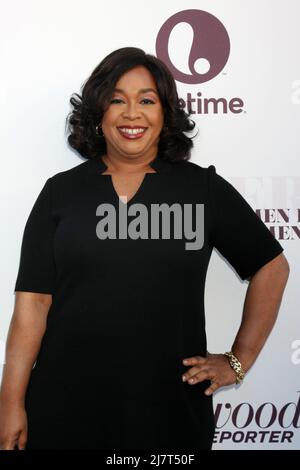 LOS ANGELES - DEC 10:  Shondra Rhimes at the 23rd Power 100 Women in Entertainment Breakfast at the MILK Studio on December 10, 2014 in Los Angeles, CA Stock Photo