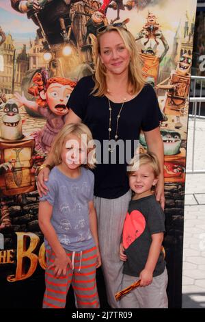LOS ANGELES - SEP 21:  Nicole Sullivan at the 'The Boxtrolls' Los Angeles Premiere at Universal City Walk on September 21, 2014 in Los Angeles, CA Stock Photo