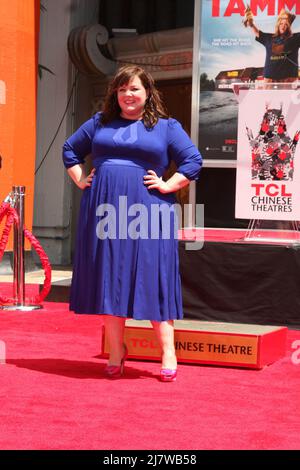 LOS ANGELES - JUL 2:  Melissa McCarthy at the Melissa McCarthy Hand and Footprint Ceremony at the TCL Chinese Theater on July 2, 2014 in Los Angeles, CA Stock Photo