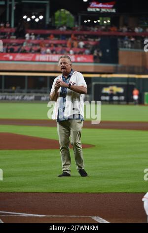 Former Houston Colt .45s/Astros Pitcher Larry Dierker throws out the first pitch before the MLB game between the Houston Astros and the Detroit Tigers Stock Photo