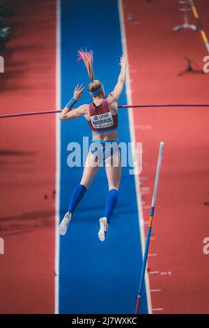 Sandi Morris jumping at the 2022 Belgrade Indoor World Championships in the pole vault specialty. Stock Photo