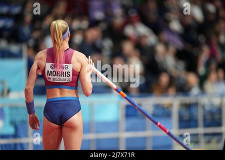 Sandi Morris preparing to jump at the Belgrade 2022 World Indoor Championships in the pole vault specialty. Stock Photo