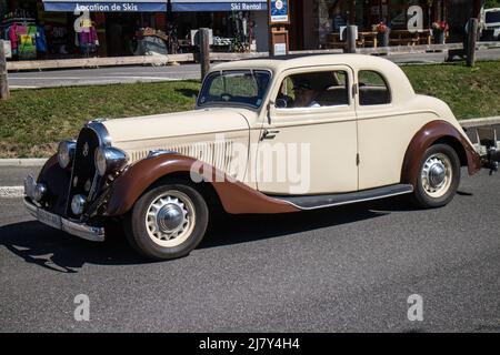 Classic car show in Praz-sur-Arly : Hotchkiss Stock Photo