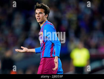 Barcelona, Spain. May 10, 2022, Barcelona, Spain, May 10, 2022, Riqui Puig of FC Barcelona during the La Liga match between FC Barcelona and RC Celta played at Camp Nou Stadium on May 10, 2022 in Barcelona, Spain. (Photo by Sergio Ruiz / PRESSINPHOTO) Stock Photo