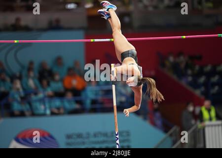 Olivia Mctaggart jumping at the 2022 Belgrade Indoor World ...