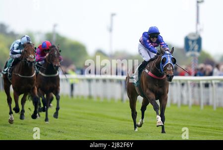 Fine Wine ridden by Jack Duern (right) goes on to win The Paddy Power ÔMaking Flat Less FlatÕ Handicap during day two of the Dante Festival 2022 at York racecourse. Picture date: Thursday May 12, 2021. Stock Photo