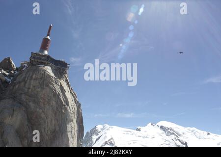 Tour, antenne de télécommunication de l'Aiguille du Midi, chamonix Mont-Blanc Stock Photo