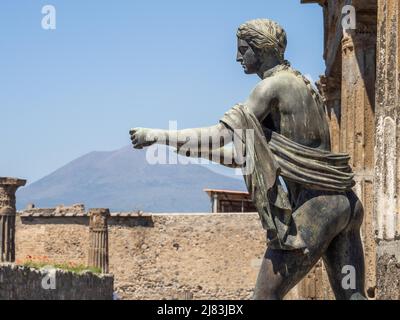 Statue of Apollo, Temple of Apollo, Pompeii, Campania, Italy Stock Photo