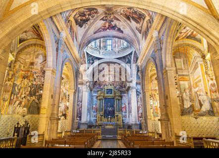 VALENCIA, SPAIN - FEBRUARY 15, 2022:  The nave of church Iglesia del Patriarca. Stock Photo