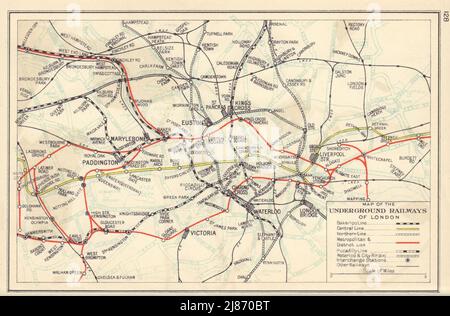 LONDON UNDERGROUND RAILWAYS. Vintage tube map 1948 old vintage plan chart Stock Photo