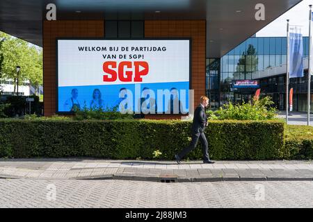 Newgein, Netherlands. 14th May, 2022. 2022-05-14 09:53:04 NEWGEIN - Party members during a party day of the SGP. ANP JEROEN JUMELET netherlands out - belgium out Credit: ANP/Alamy Live News Stock Photo