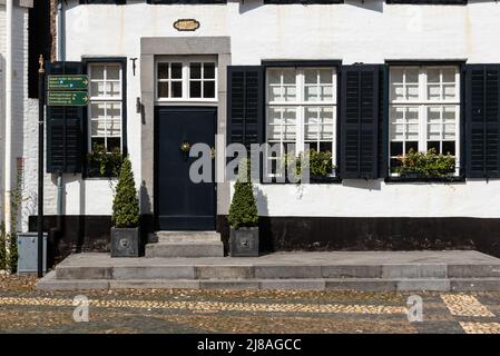 Thorn, Limburg, The Netherlands, 04 08 2022 - Historical houses in  the white village Stock Photo