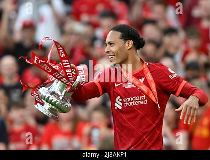 London, UK. 14th May, 2022. Virgil van Dijk (Liverpool) celebrates with the FA Cup during the FA Cup Final match between Chelsea and Liverpool at Wembley Stadium on May 14th 2022 in London, England. (Photo by Garry Bowden/phcimages.com) Credit: PHC Images/Alamy Live News Stock Photo