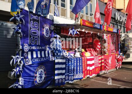 London, UK, 14th May, 2022.  Liverpool and Chelsea football fans leave Wembley Stadium after the FA Cup Final which saw The Reds lift the trophy for the first time in 16 years.  Following a goalless game and extra time, a penalty shootout saw Liverpool beat Chelsea 6-5. Credit: Eleventh Hour Photography/Alamy Live News Stock Photo