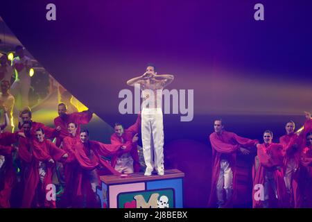 Mika performing during the Eurovision Song Contest Grand Final on 14 May 2022 at Pala Olimpico, Turin, Italy. Photo Nderim Kaceli Stock Photo