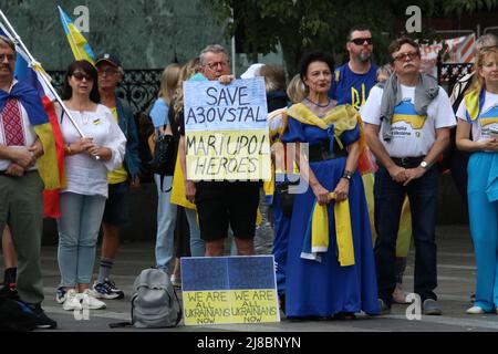 Sydney, Australia. 15th May 2022. Ukrainians held a protest at Customs House, Circular Quay against the Russian invasion of Ukraine. Credit: Richard Milnes/Alamy Live News Stock Photo