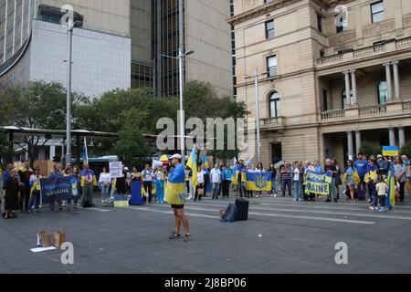 Sydney, Australia. 15th May 2022. Ukrainians held a protest at Customs House, Circular Quay against the Russian invasion of Ukraine. Credit: Richard Milnes/Alamy Live News Stock Photo