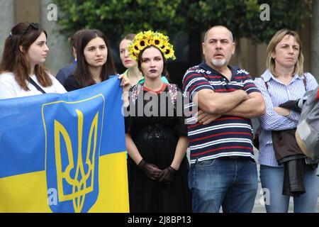 Sydney, Australia. 15th May 2022. Ukrainians held a protest at Customs House, Circular Quay against the Russian invasion of Ukraine. Credit: Richard Milnes/Alamy Live News Stock Photo