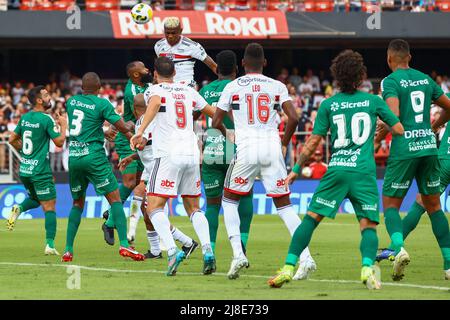 Sao Paulo, Brazil. 15th May, 2022. SP - Sao Paulo - 05/15/2022 - BRAZILIAN A 2022, SAO PAULO X CUIABA - Arboleda Sao Paulo player during a match against Cuiaba at the Morumbi stadium for the Brazilian championship A 2022. Photo: Marcello Zambrana/AGIF/Sipa USA Credit: Sipa USA/Alamy Live News Stock Photo