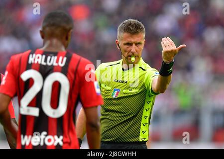 Milano, Italy. 15th May, 2022. Referee Daniele Orsato seen in the Serie A match between AC Milan and Atalanta at San Siro in Milano. (Photo Credit: Gonzales Photo/Alamy Live News Stock Photo