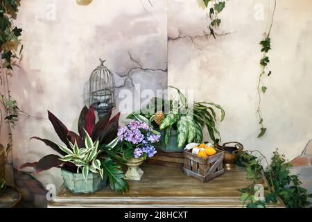 Vintage details in rustic style at a wedding party. Stock Photo